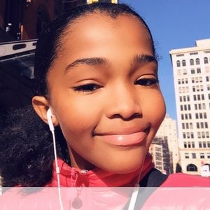 Meet your Posher, Rosdely